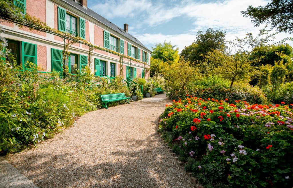 Giverny, Normandy - 15 Secret French Spots Tourists Don't Know About