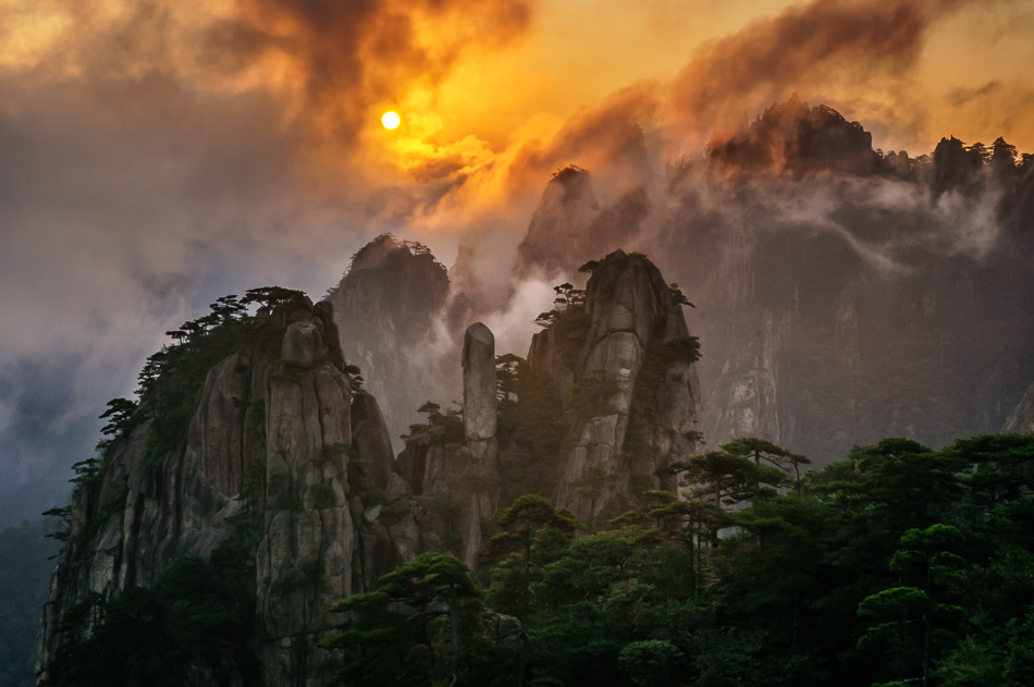 Huangshan (Yellow Mountains), China